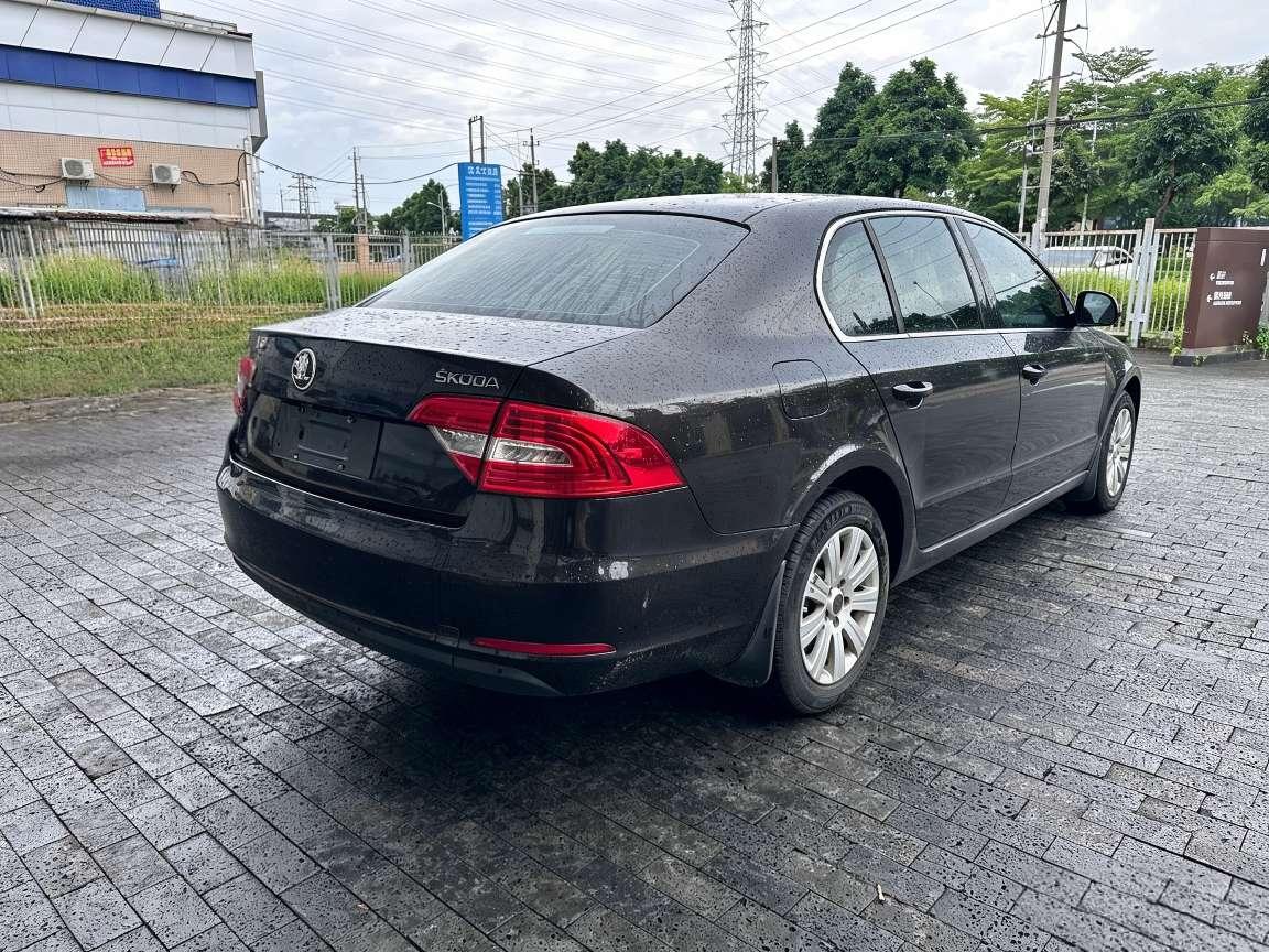 Skoda Su Pai 2013 thumb 5