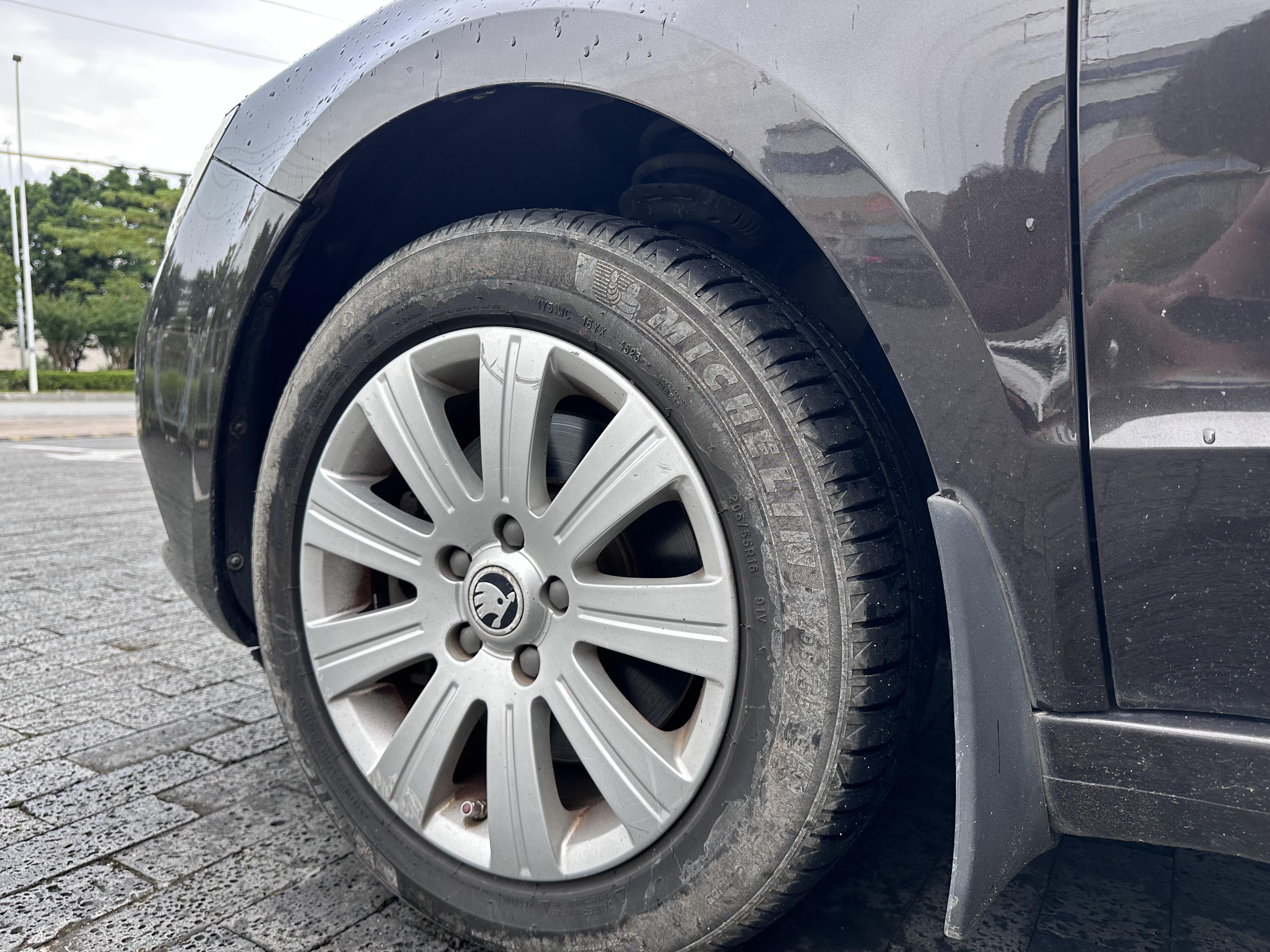 Skoda Su Pai 2013 thumb 9
