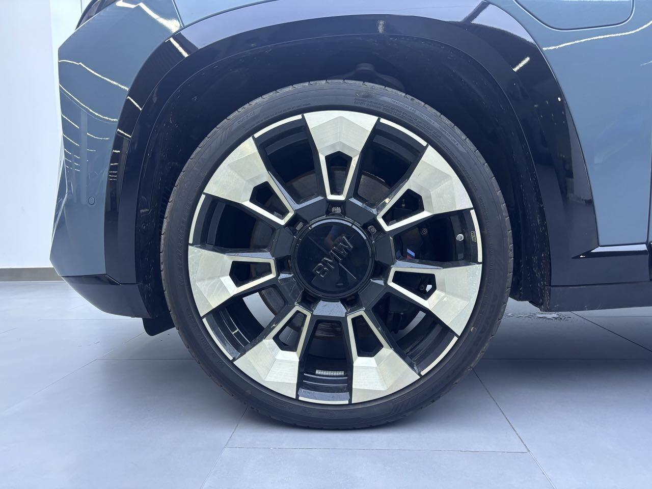 BMW XM 2023 thumb 6