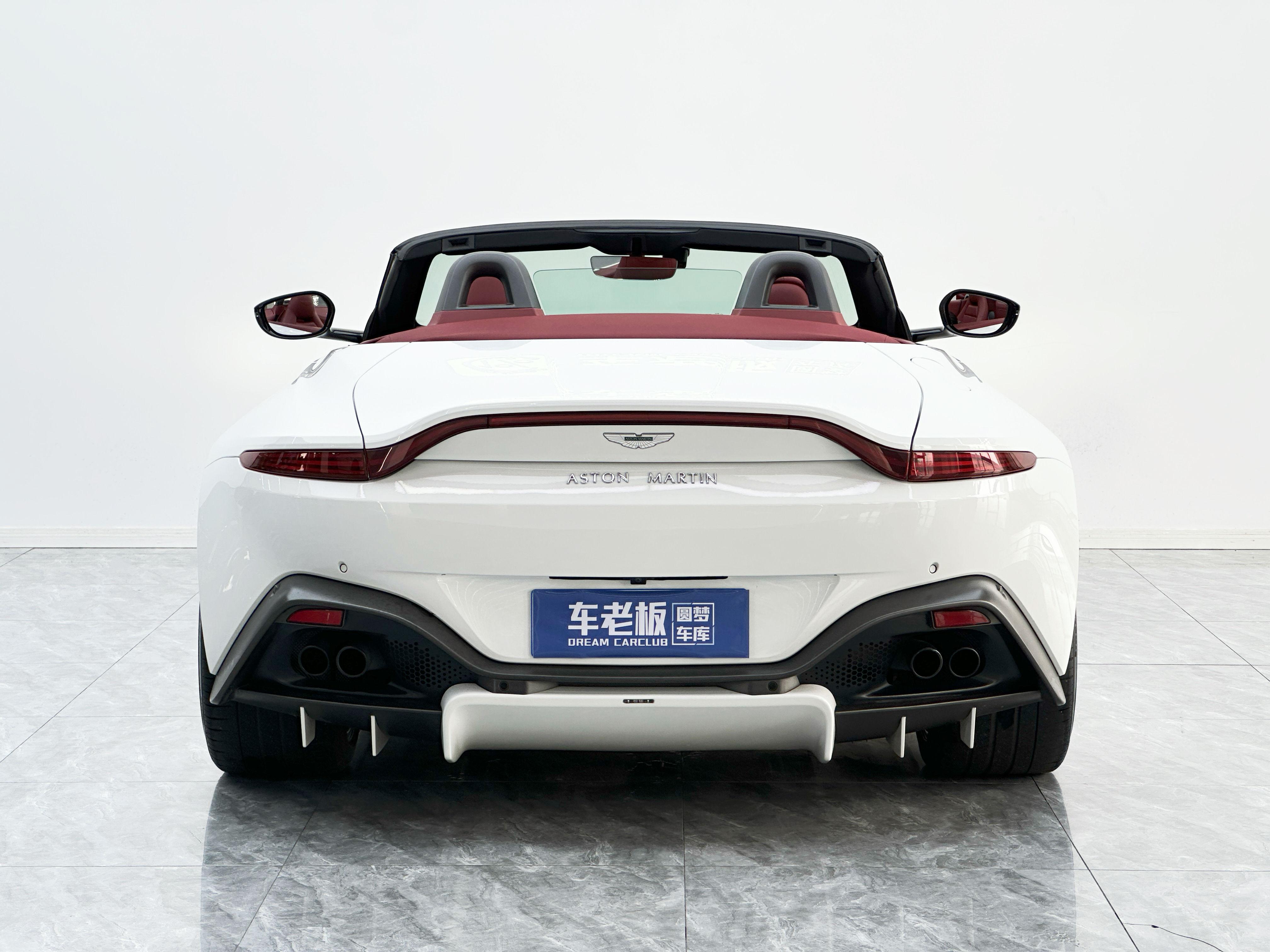 Aston Martin Vantage 4.0T V8 2022 thumb 3