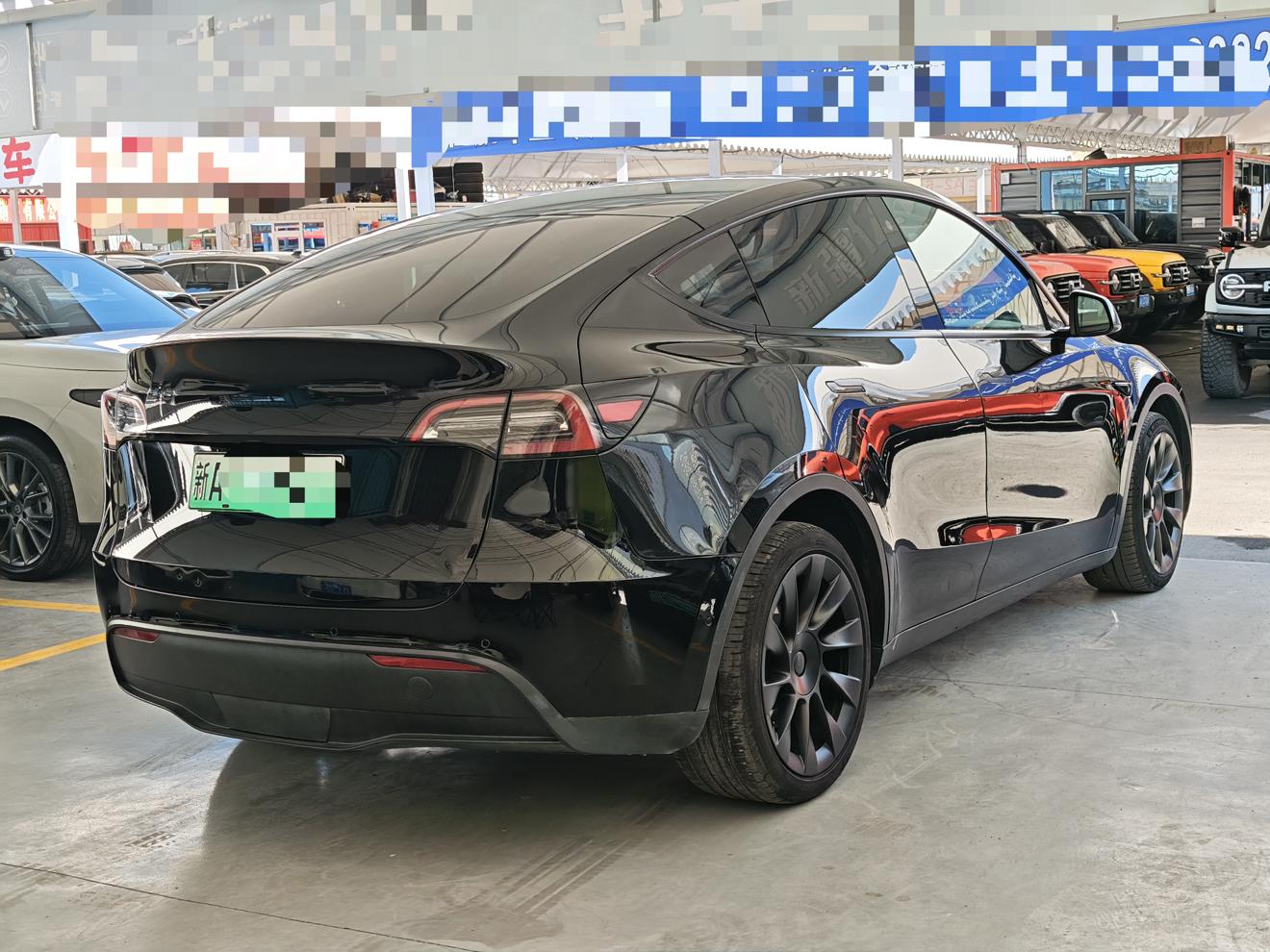 Tesla Model Y 2021 thumb 4