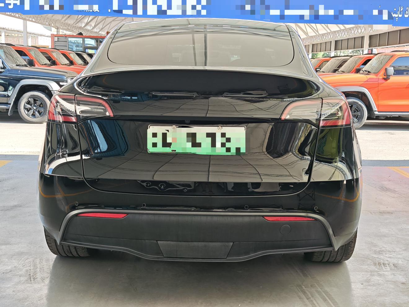 Tesla Model Y 2021 thumb 12