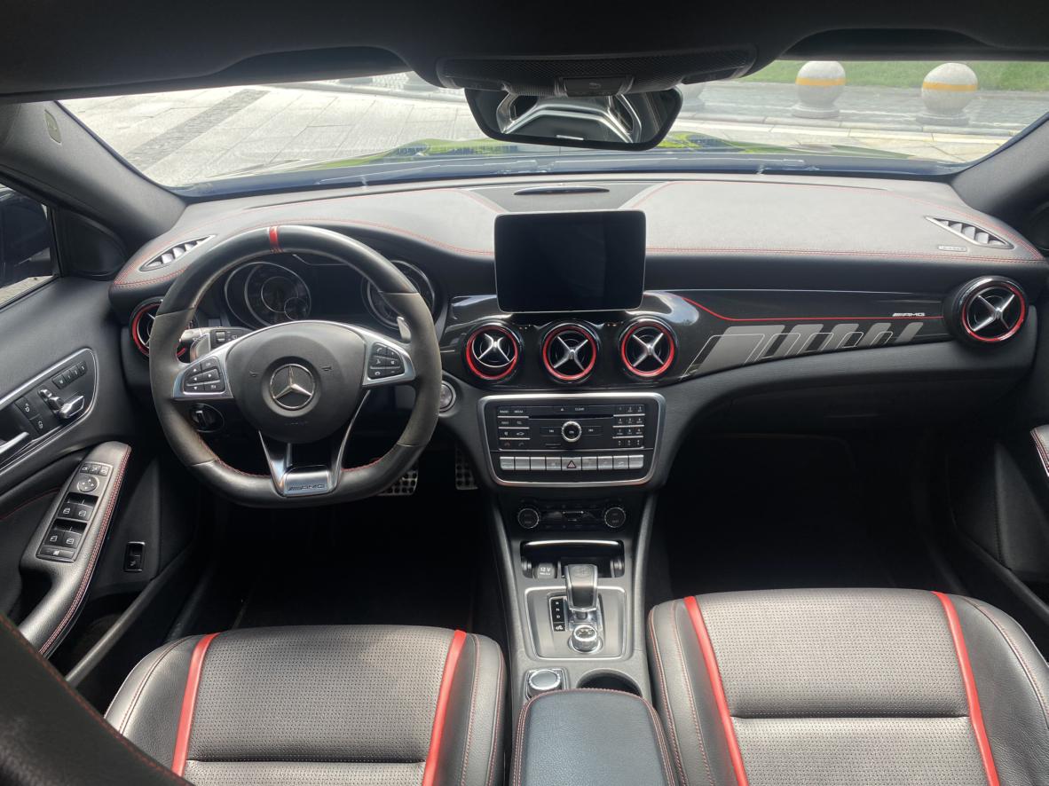 Mercedes-Benz GLA AMG 2017 thumb 7