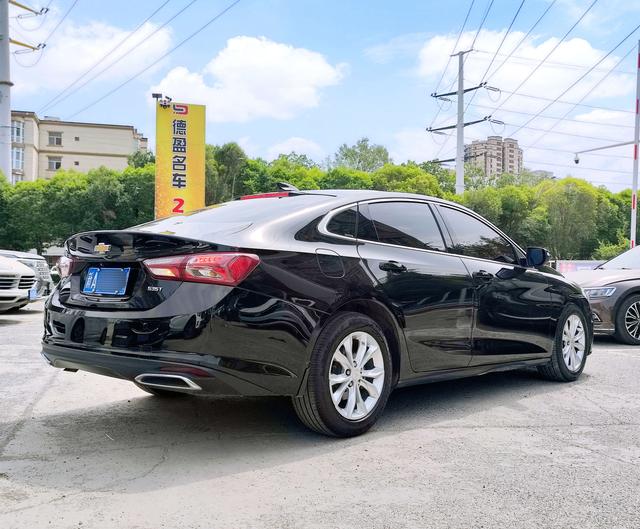 Chevrolet Malibu 2020 thumb 4