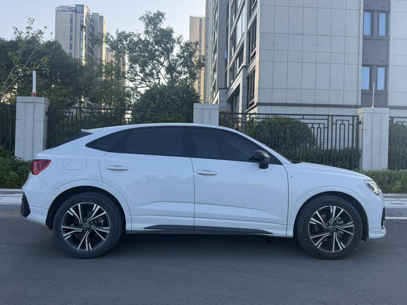 Audi Q3 Sportback 2022 thumb 4