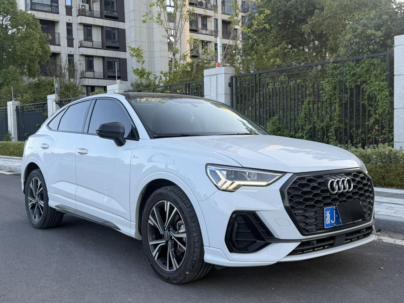 Audi Q3 Sportback 2022 thumb 10