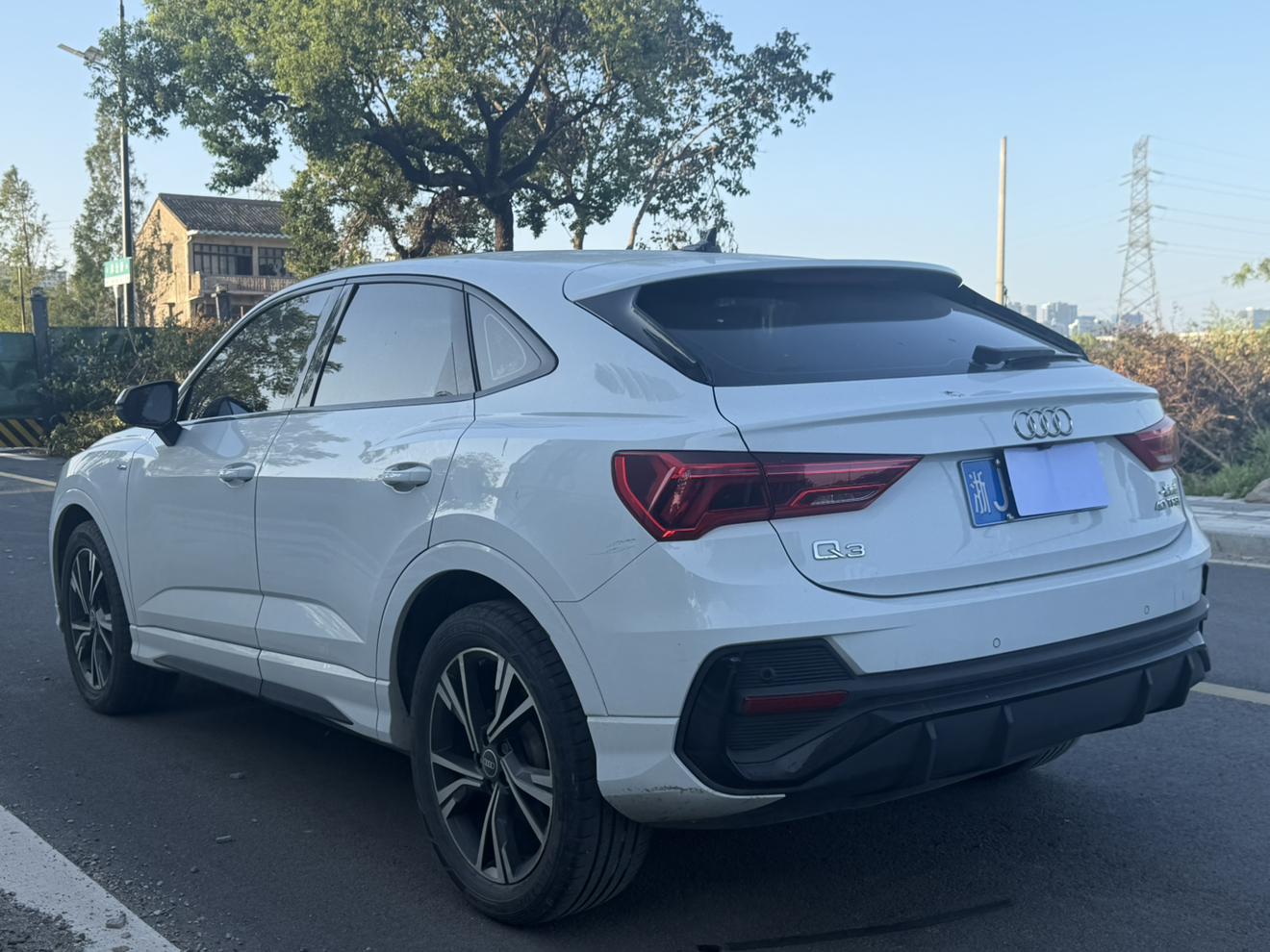 Audi Q3 Sportback 2022 thumb 11