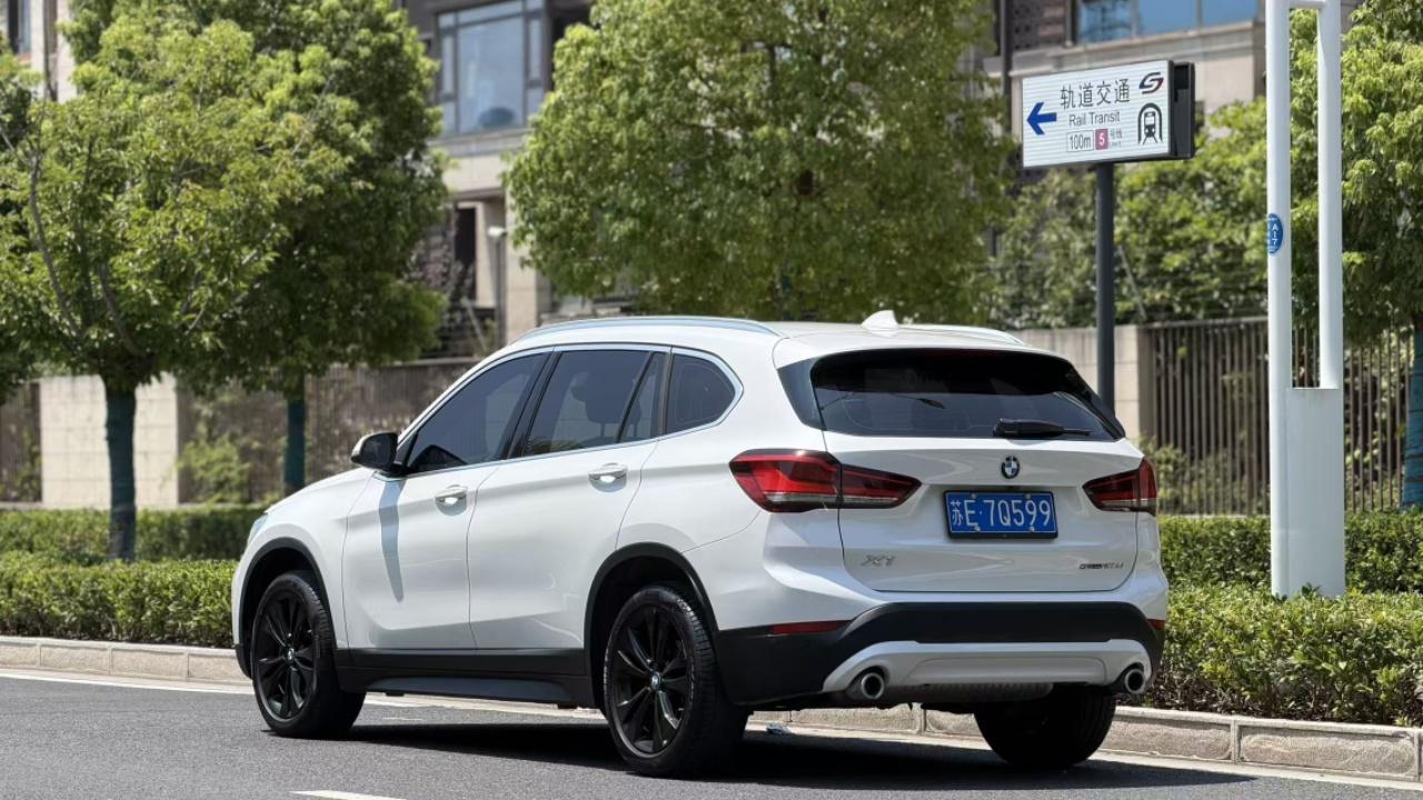 BMW X1 2020 thumb 2