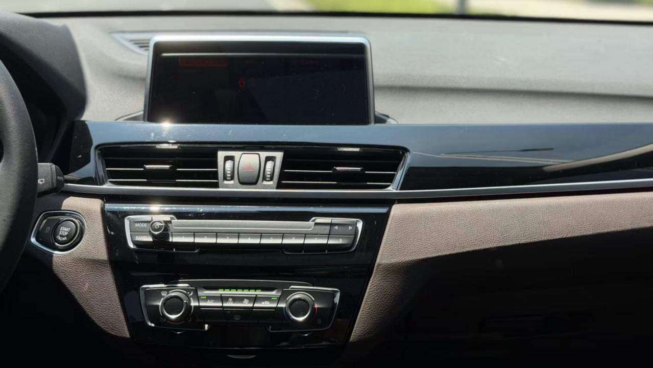 BMW X1 2020 thumb 6