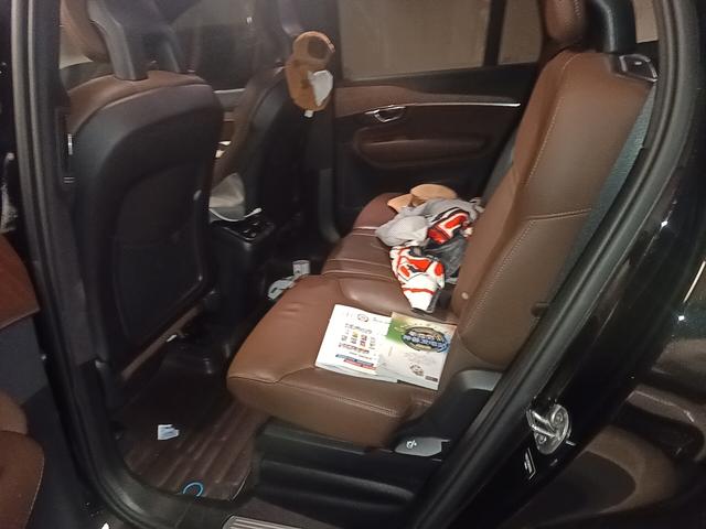 Volvo XC90 2022 thumb 10