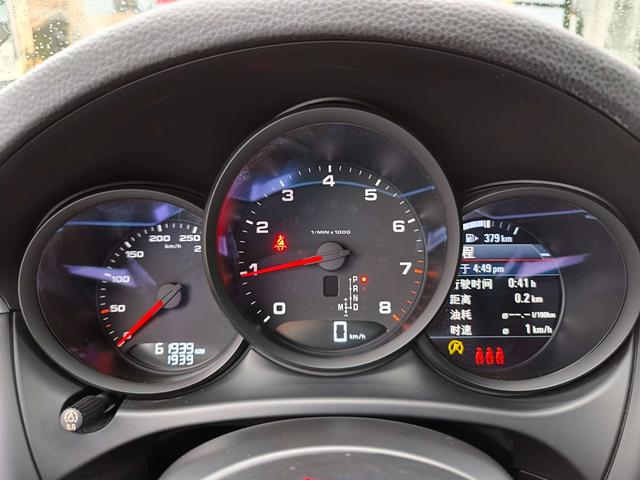Porsche Macan 2018 thumb 10