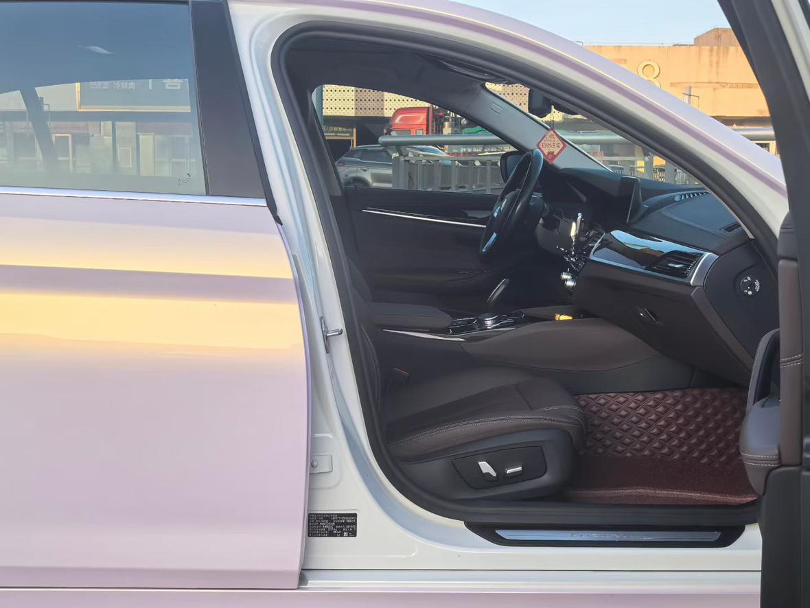 BMW 5 серии 2019 thumb 7