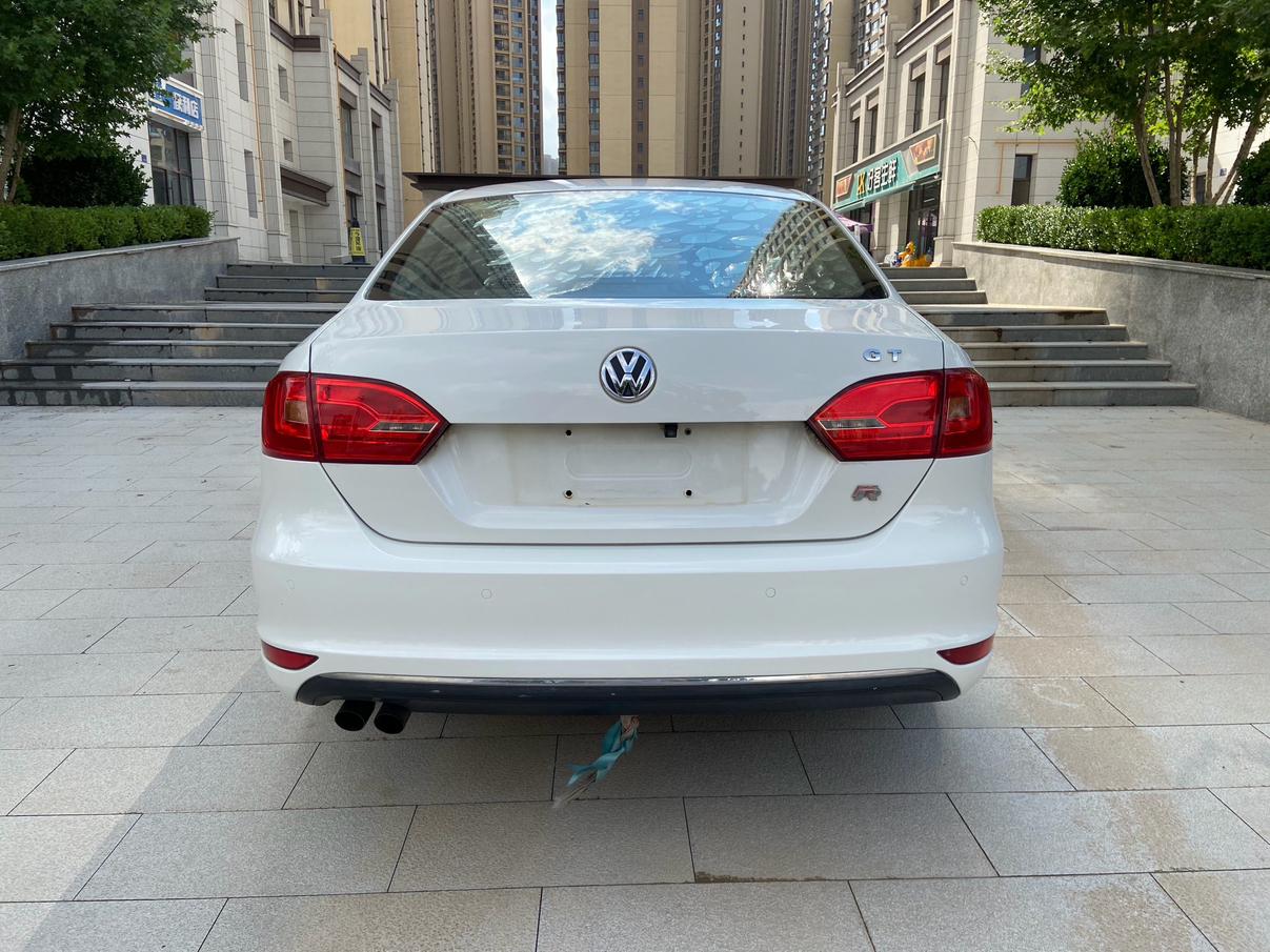Volkswagen Sagitar 2014 thumb 12