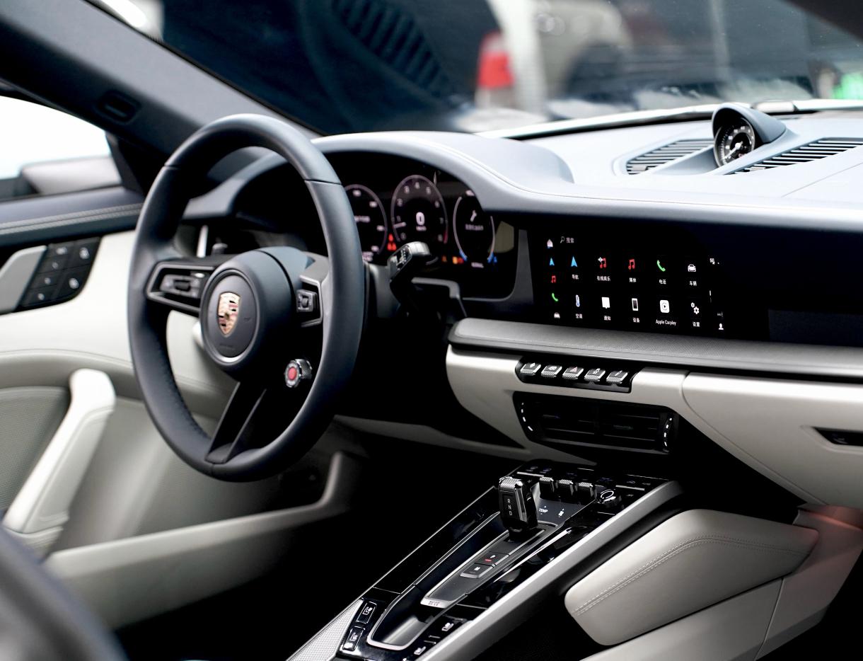 Porsche 911 2025 thumb 8