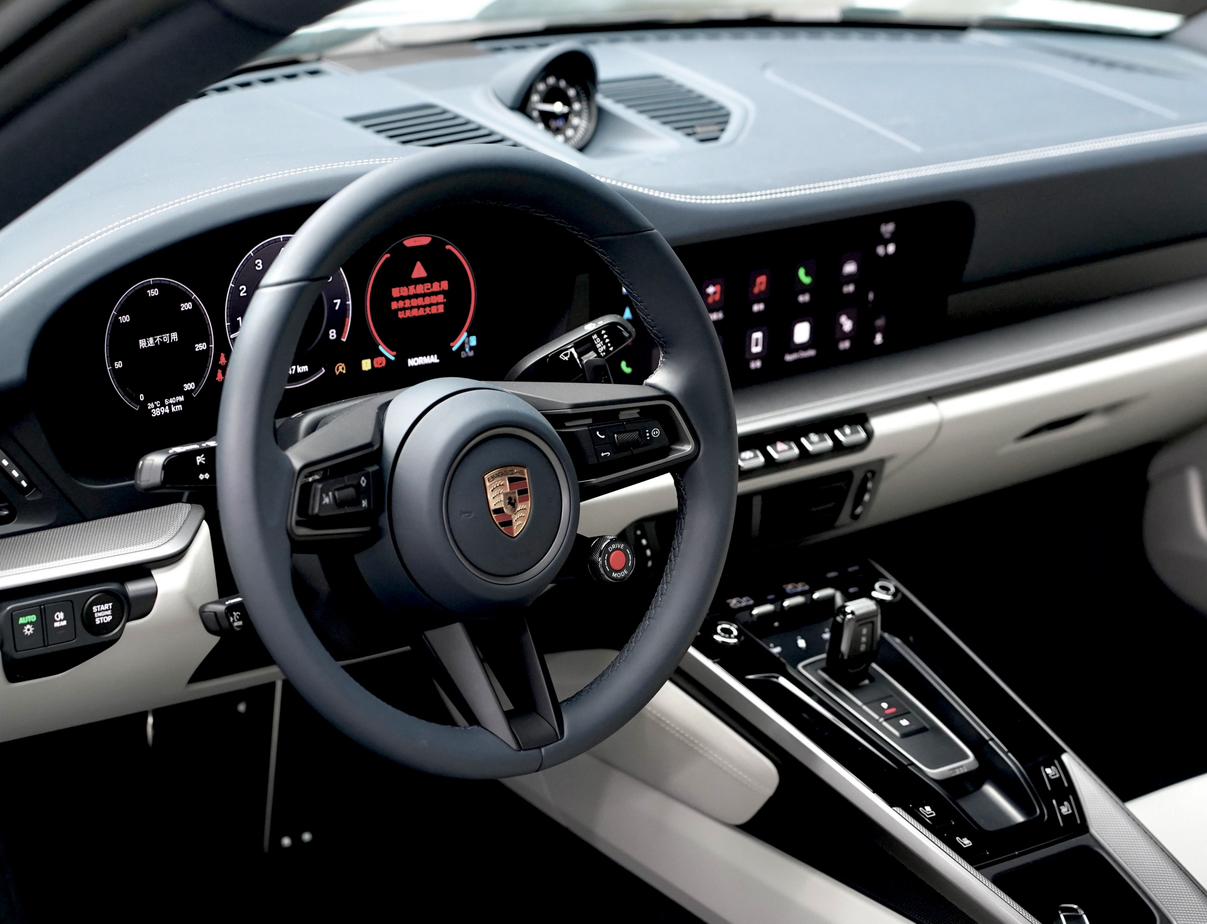 Porsche 911 2025 thumb 10