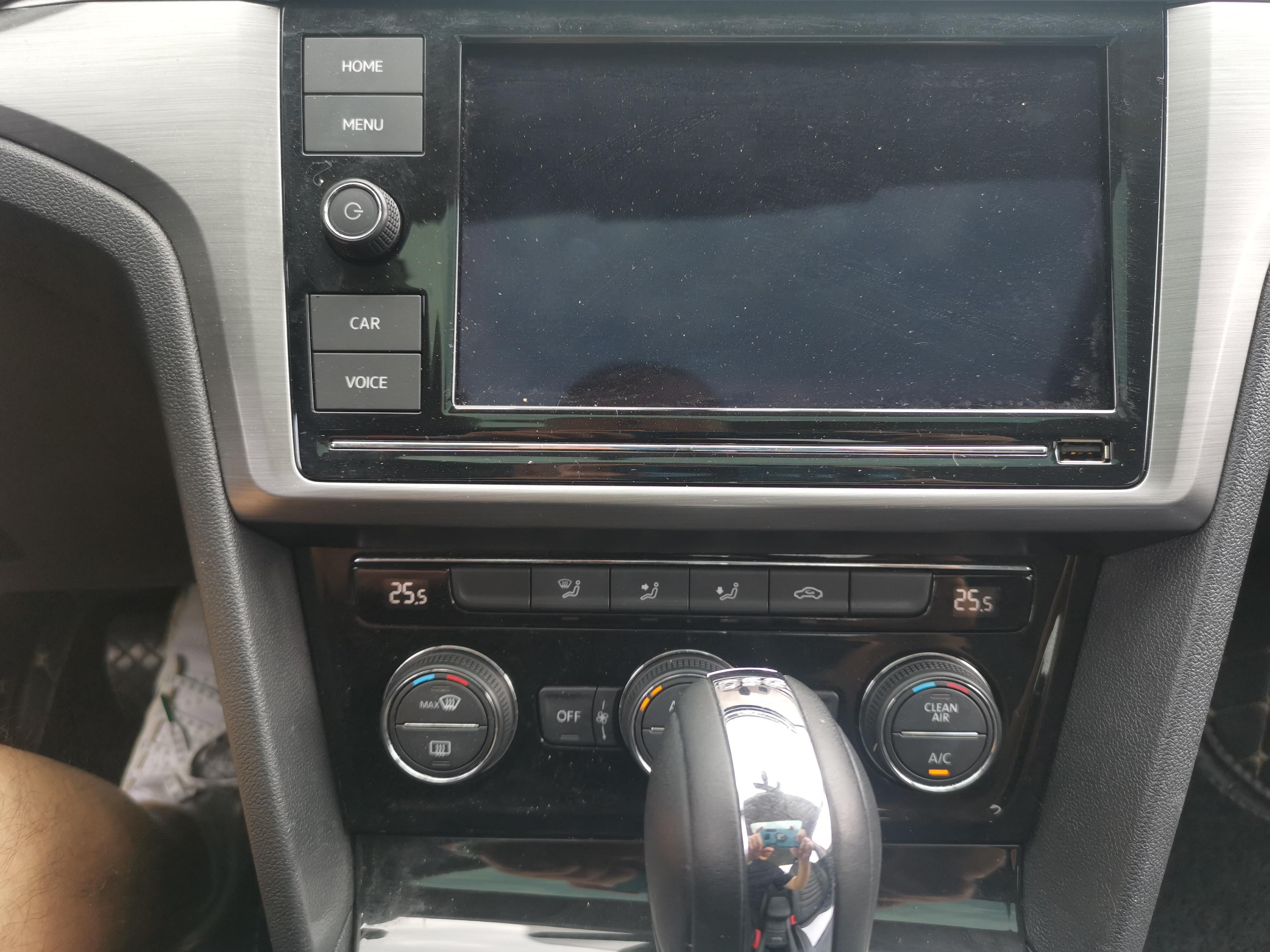 Volkswagen Lamando 2019 thumb 8