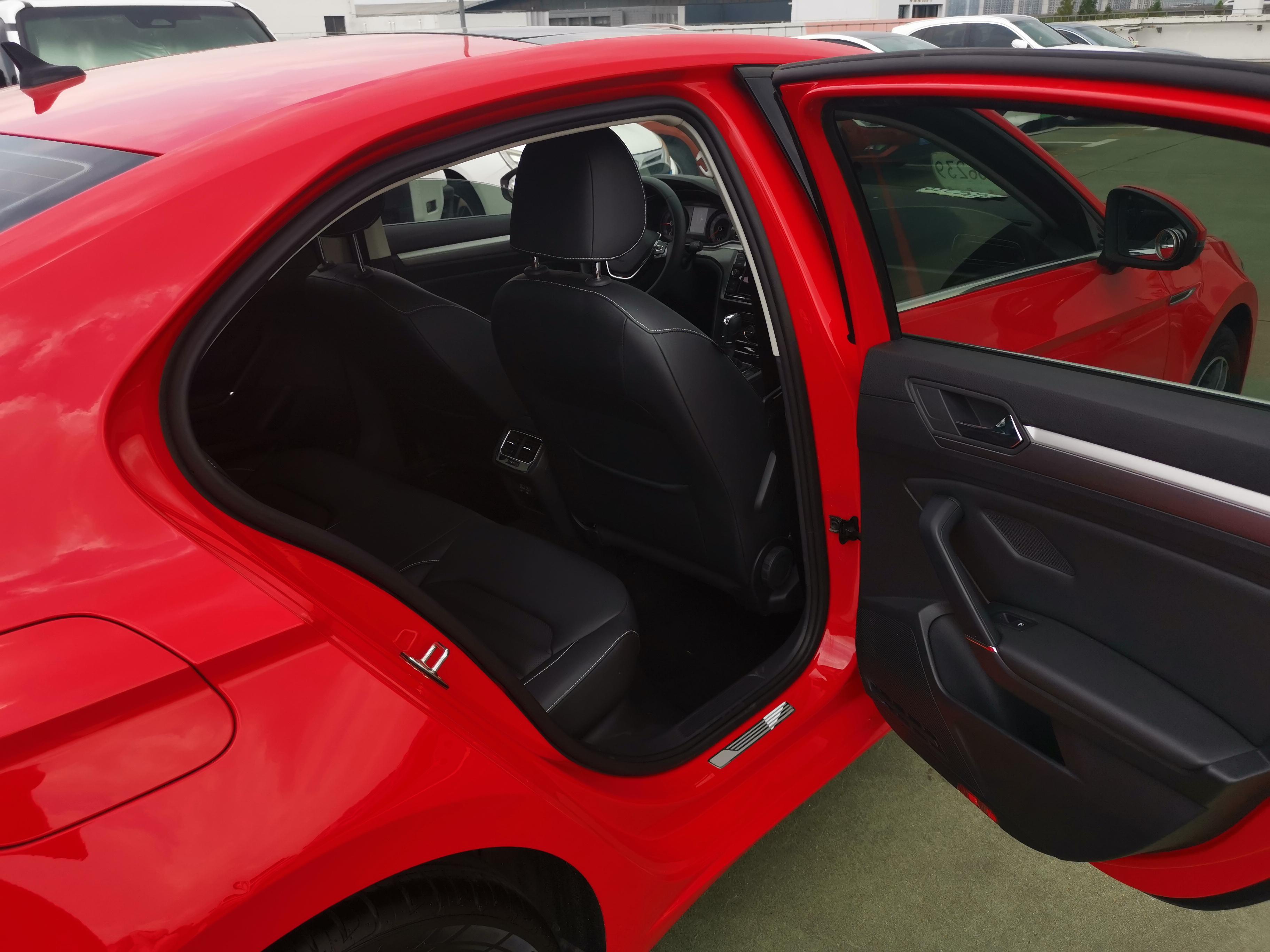 Volkswagen Lamando 2019 thumb 9