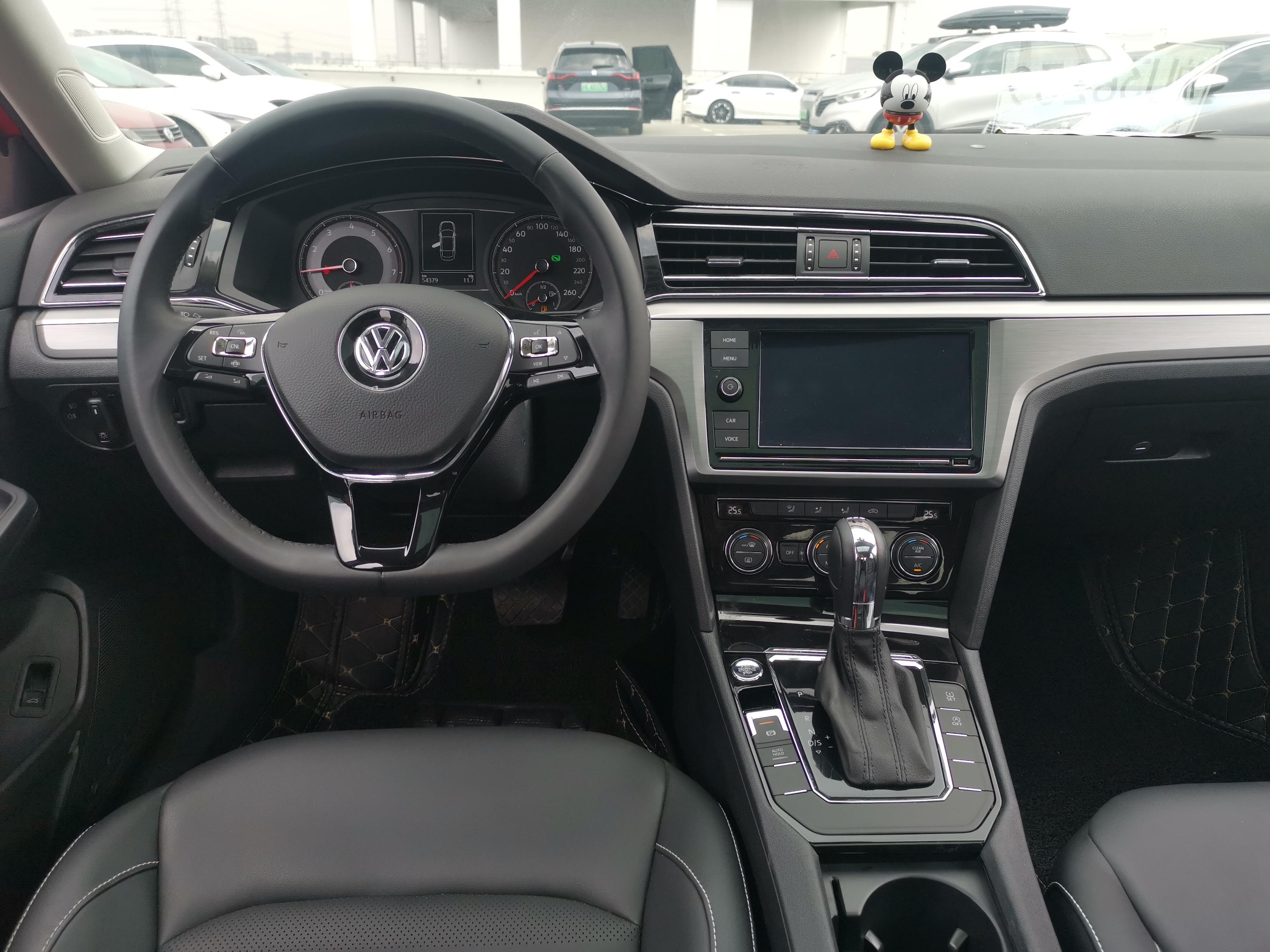 Volkswagen Lamando 2019 thumb 12