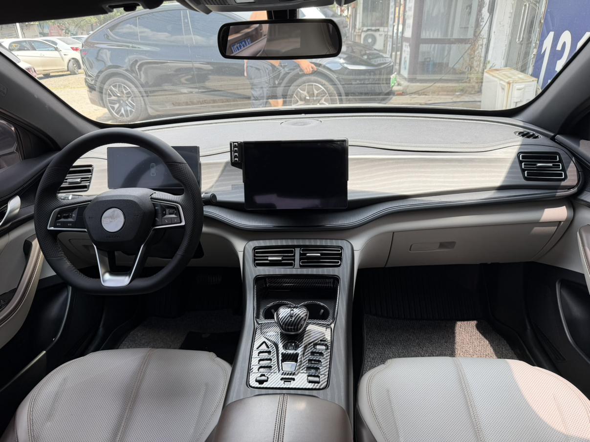 BYD Qin 2023 thumb 6