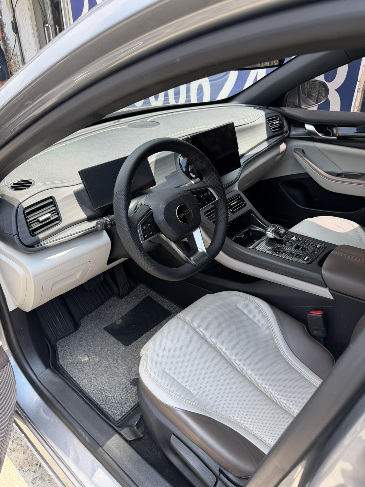 BYD Qin 2023 thumb 7