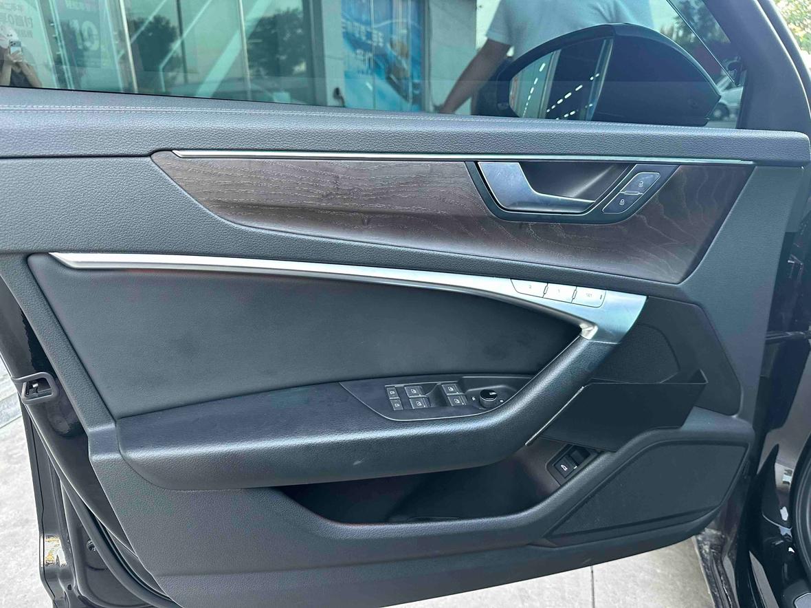 Audi A6 2019 thumb 8