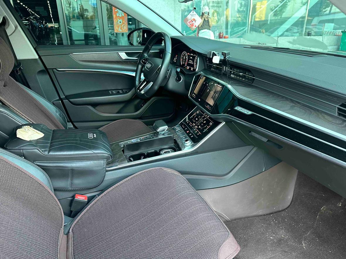 Audi A6 2019 thumb 12