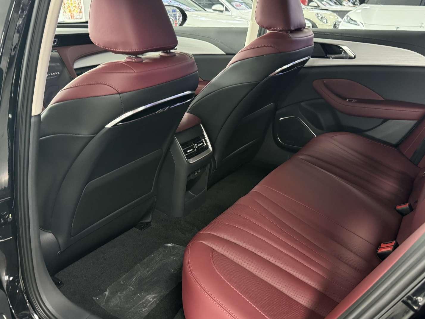 Hongqi H5 2025 thumb 7