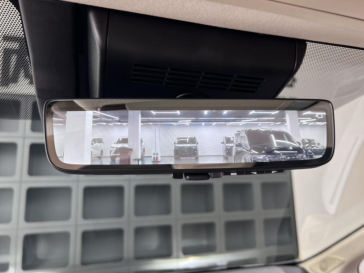 Toyota Alphard 2023 thumb 8