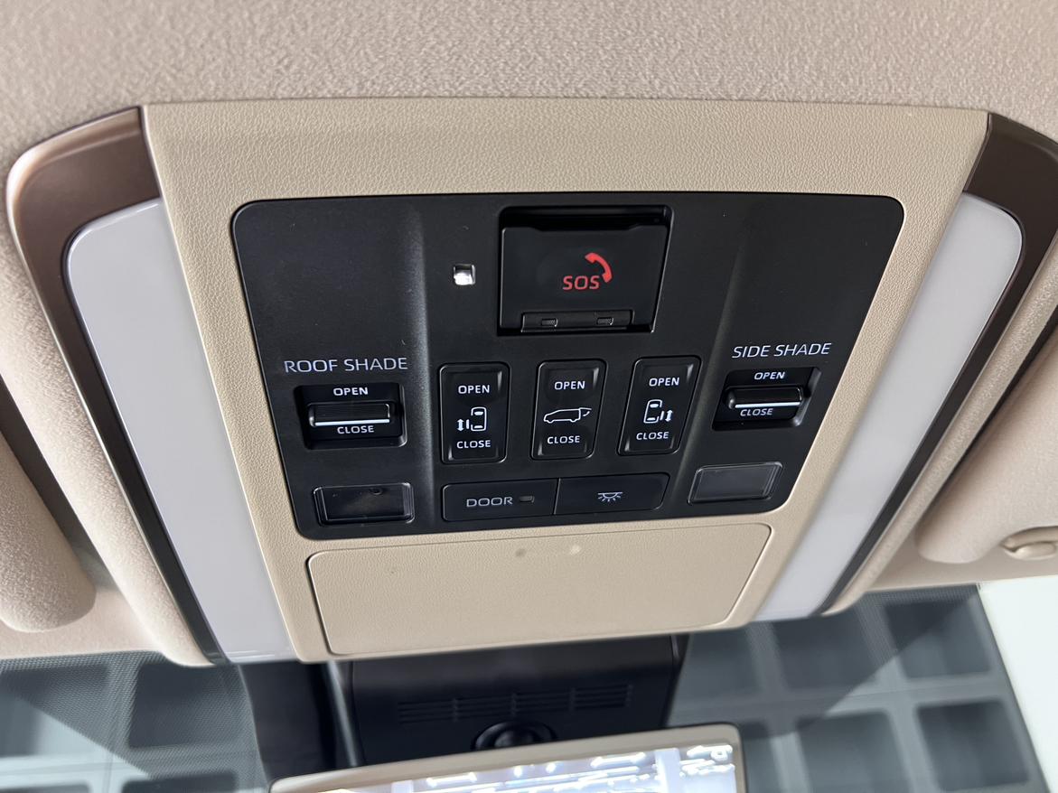 Toyota Alphard 2023 thumb 9