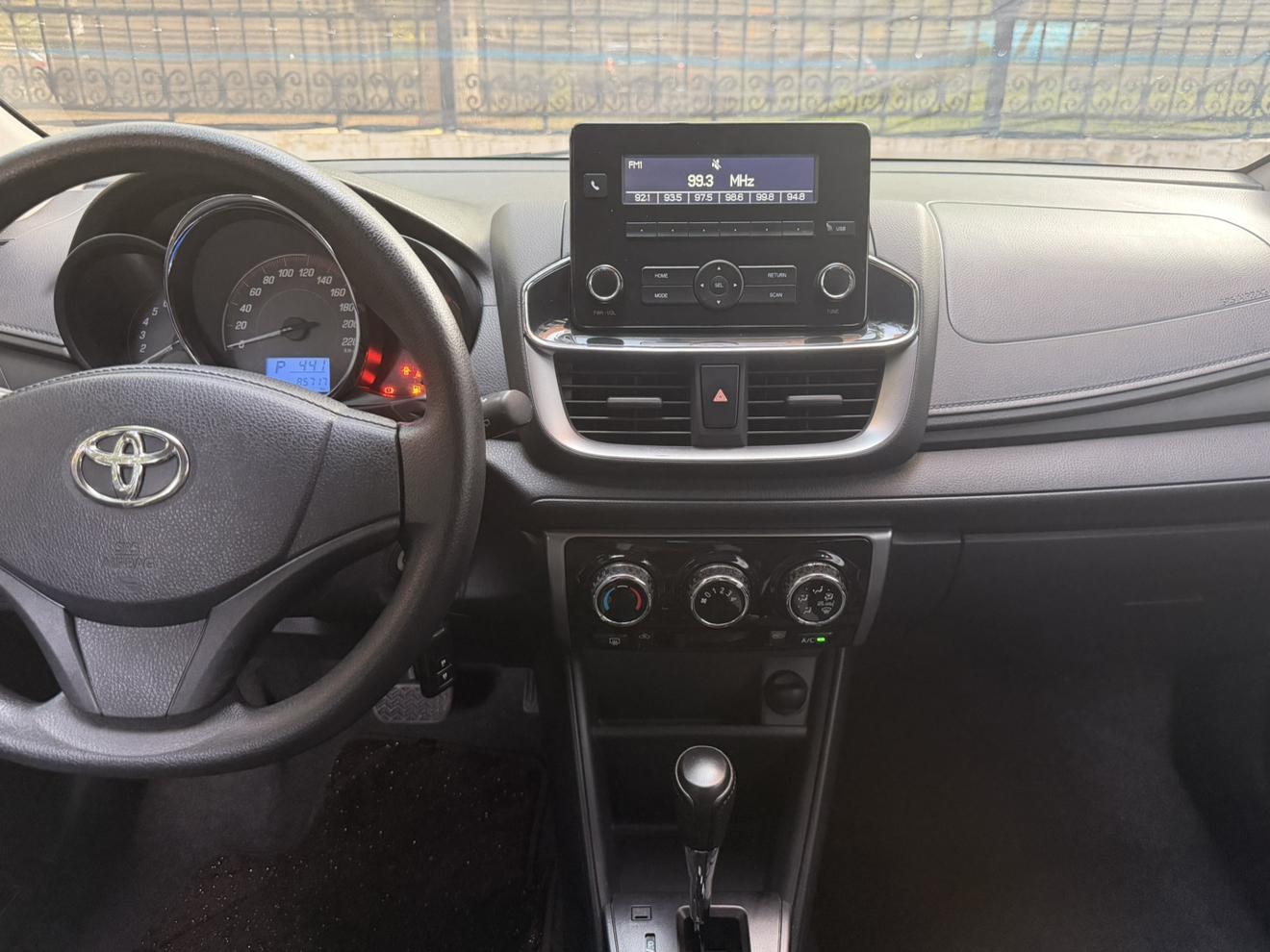 Toyota Yaris 2020 thumb 9
