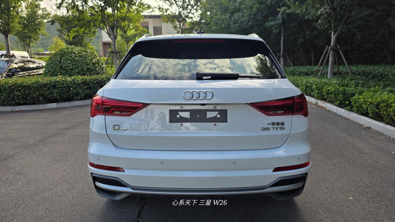 Audi Q3 2022 thumb 4