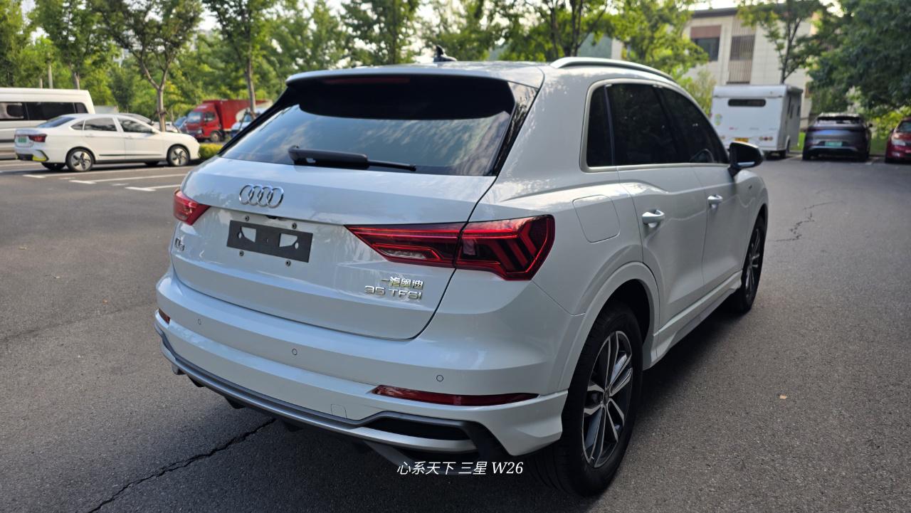 Audi Q3 2022 thumb 5