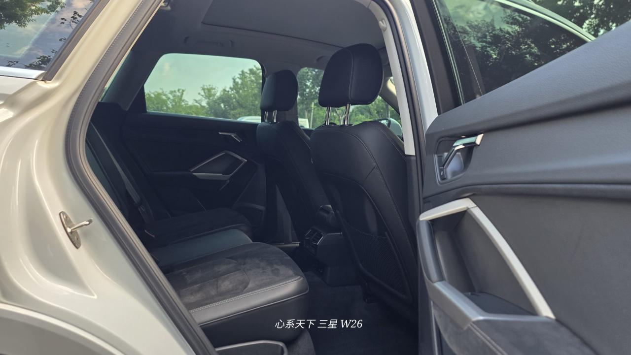 Audi Q3 2022 thumb 12