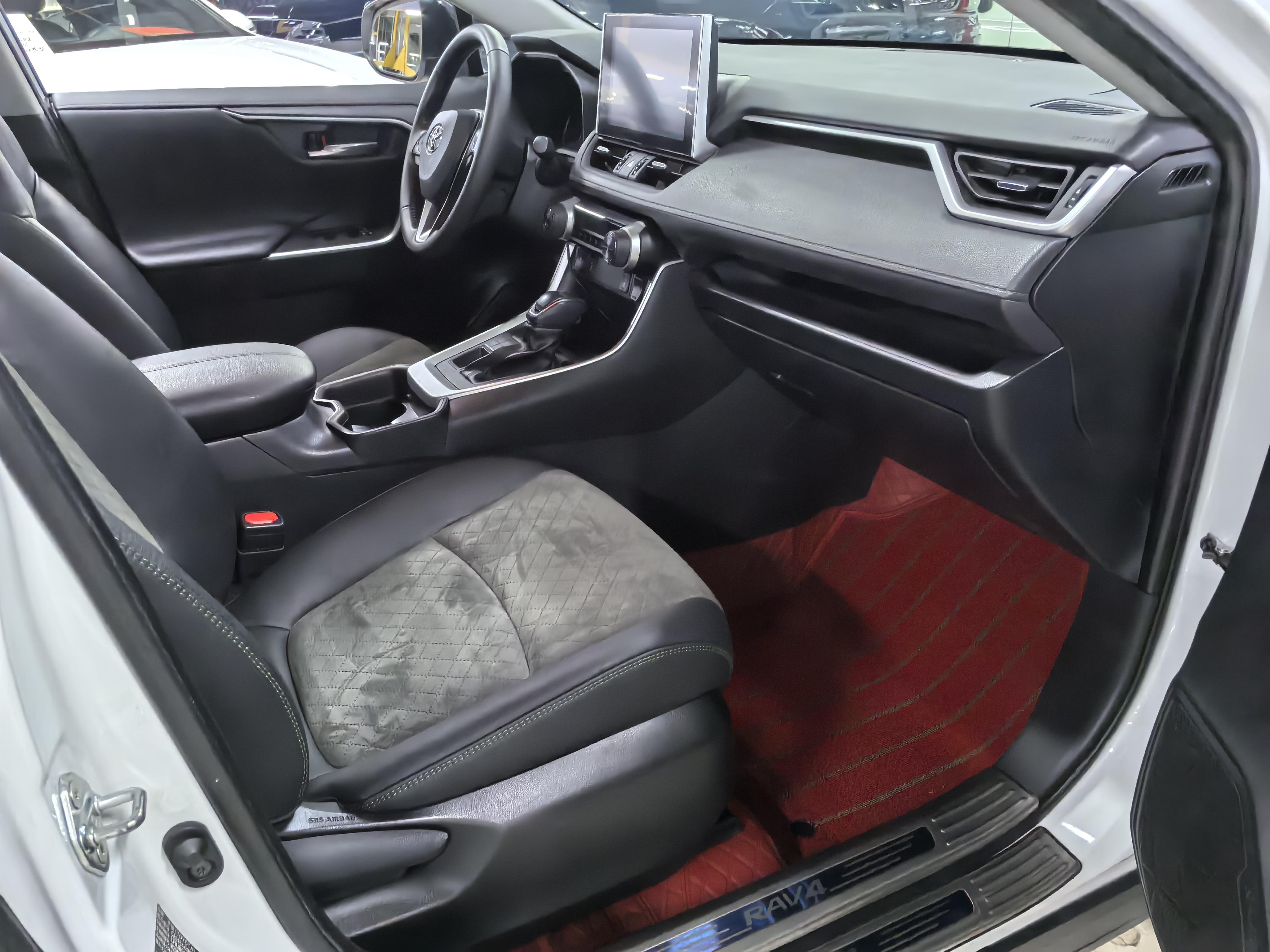 Toyota RAV4 2022 thumb 6