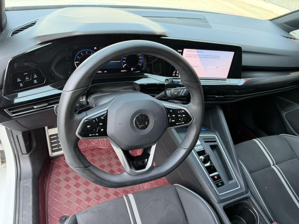 Volkswagen Golf Sportsvan 2023 thumb 5