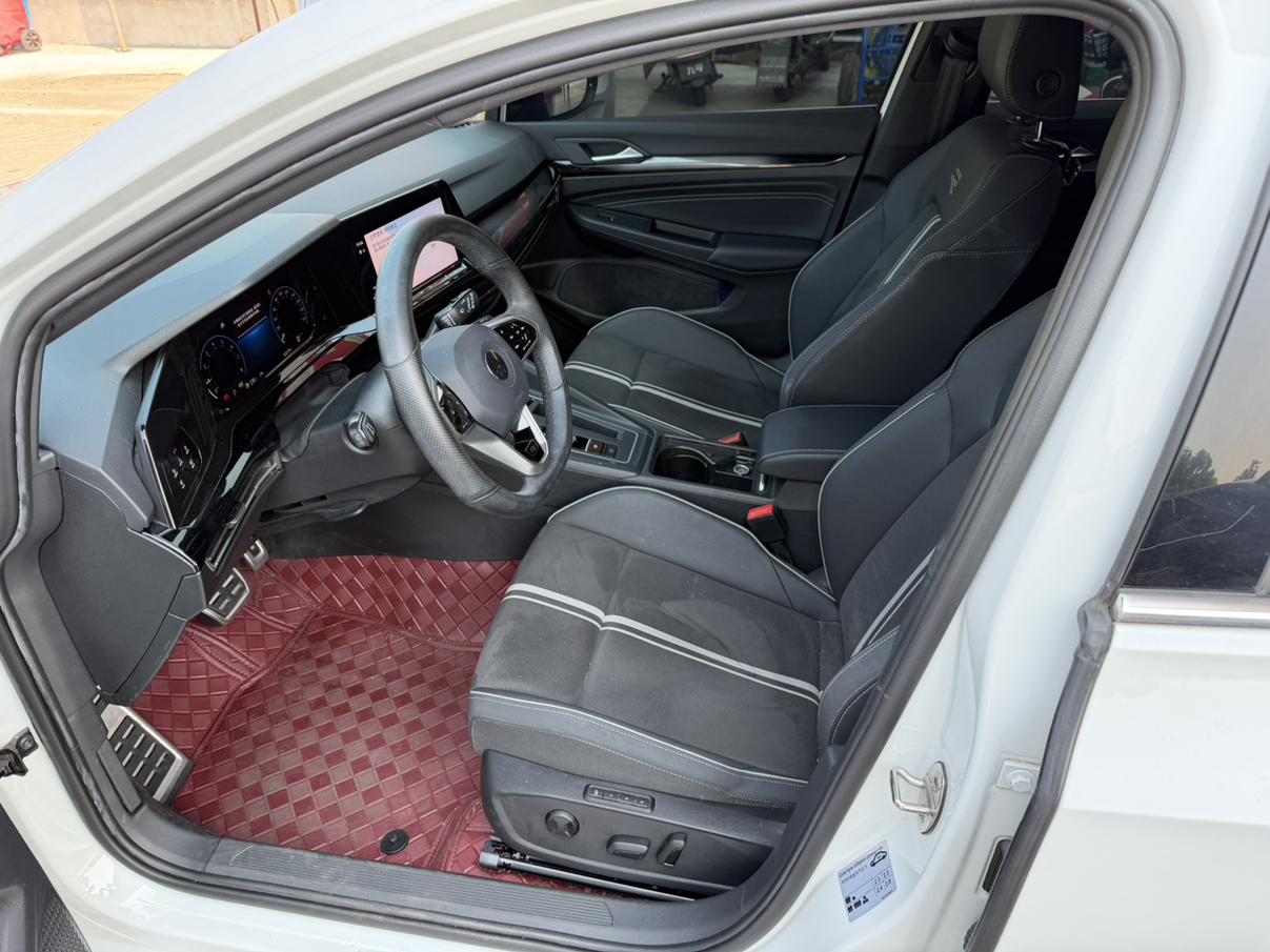 Volkswagen Golf Sportsvan 2023 thumb 6