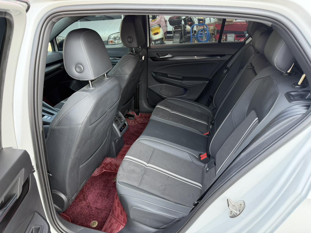 Volkswagen Golf Sportsvan 2023 thumb 7