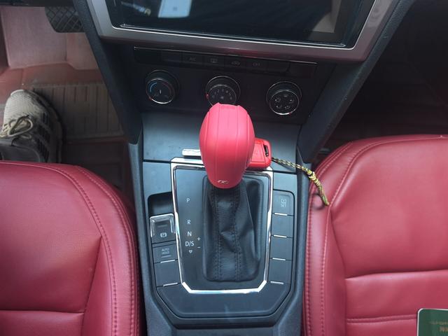 Volkswagen Lamando 2015 thumb 7