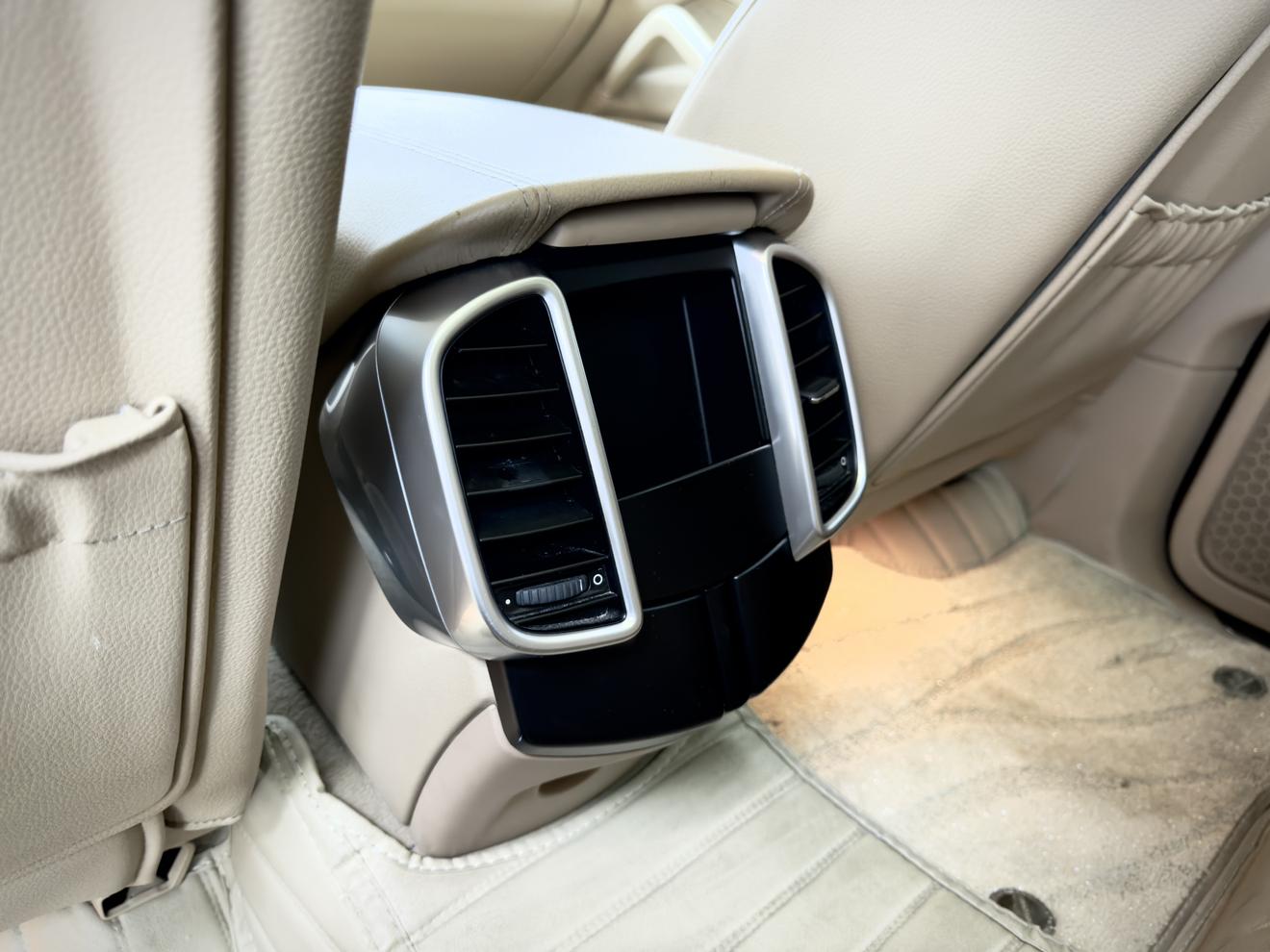 Porsche Cayenne 2016 thumb 5