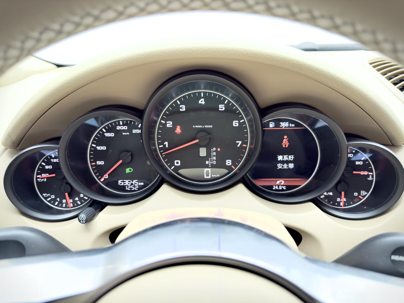 Porsche Cayenne 2016 thumb 7