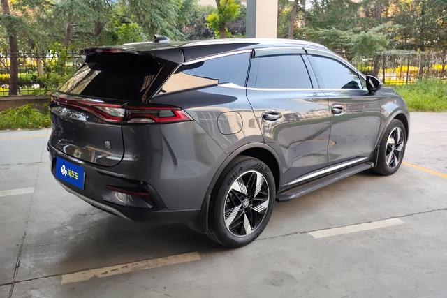 BYD Tang 2023 thumb 2