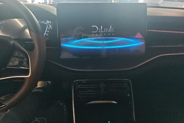 BYD Tang 2023 thumb 11