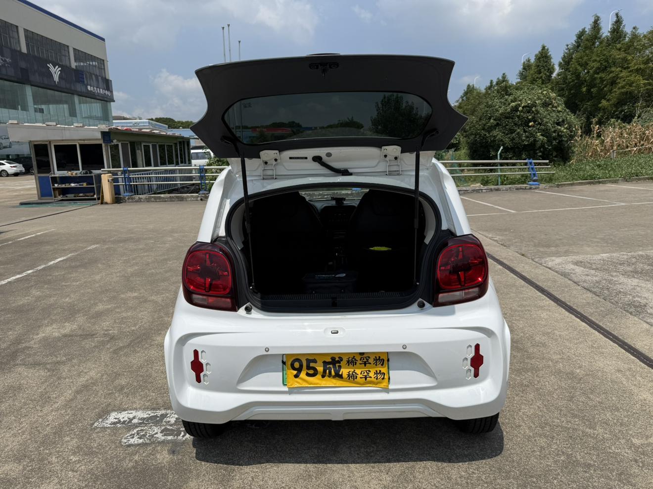 Roewe Clever 2021 thumb 6