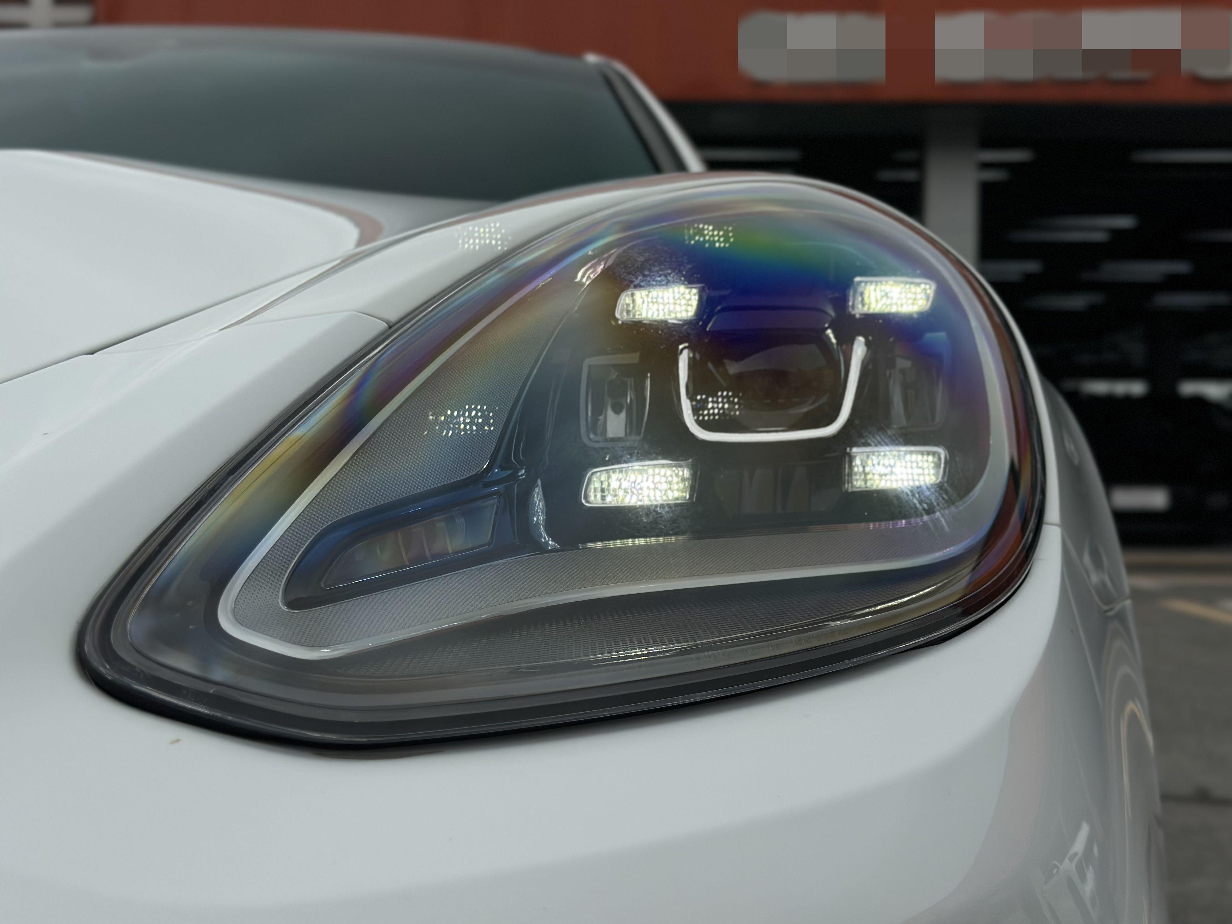 Porsche Panamera 2023 thumb 5