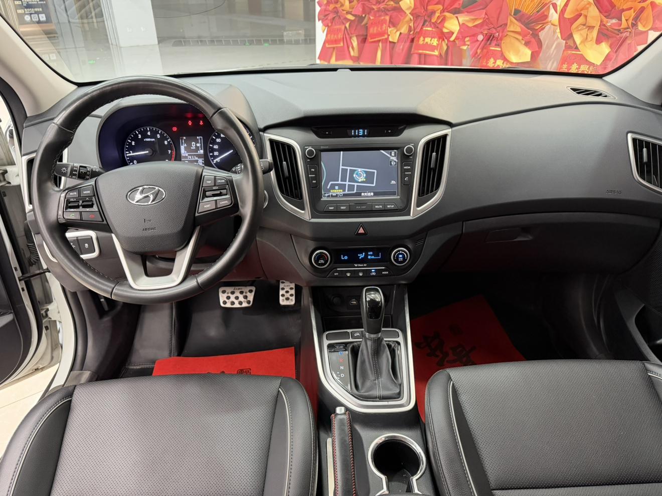 Hyundai ix25 2015 thumb 8