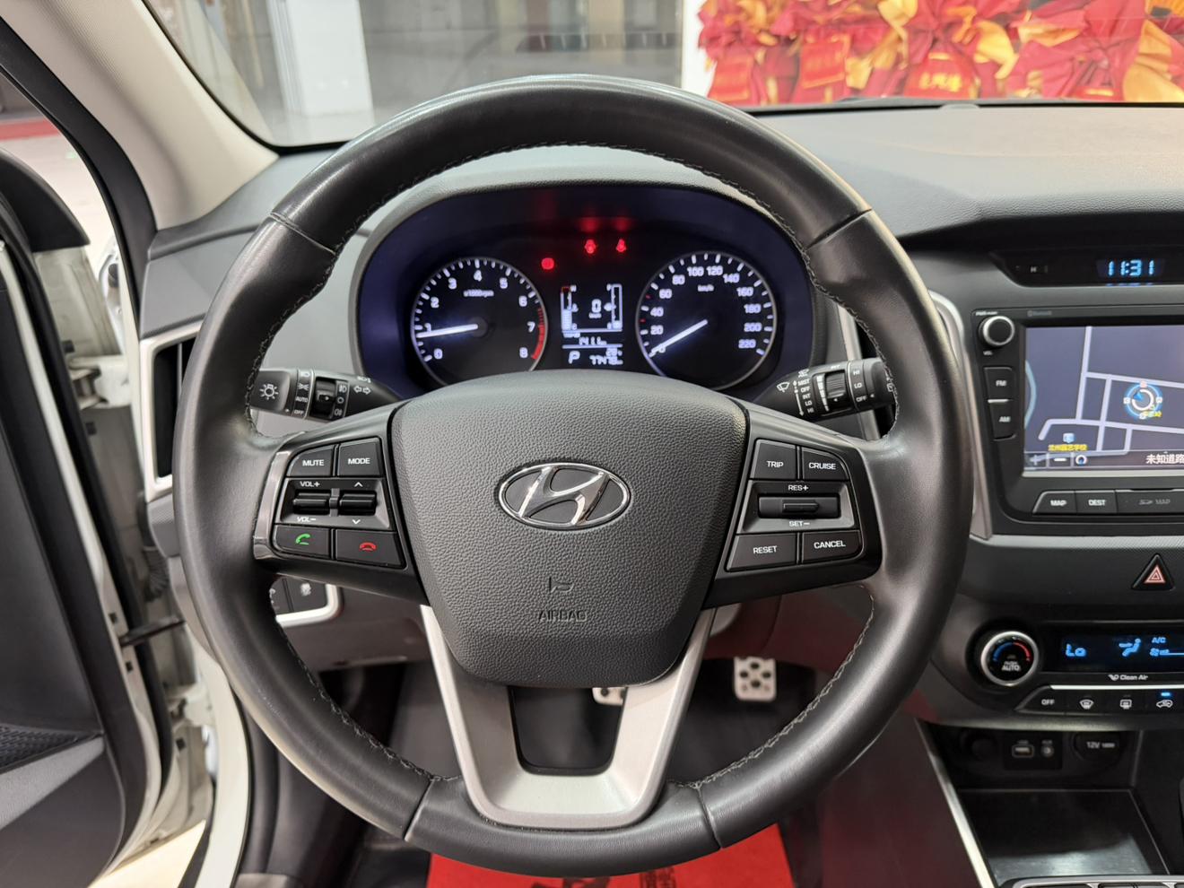 Hyundai ix25 2015 thumb 9