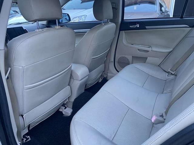 Mitsubishi Yi Shen 2010 thumb 12