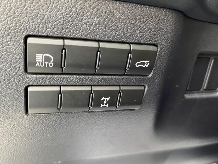 Lexus NX 2020 thumb 12