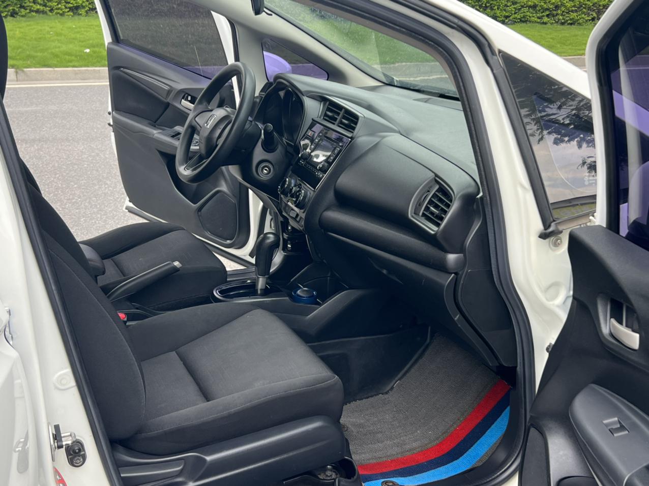 Honda Fit Shuttle 2018 thumb 5
