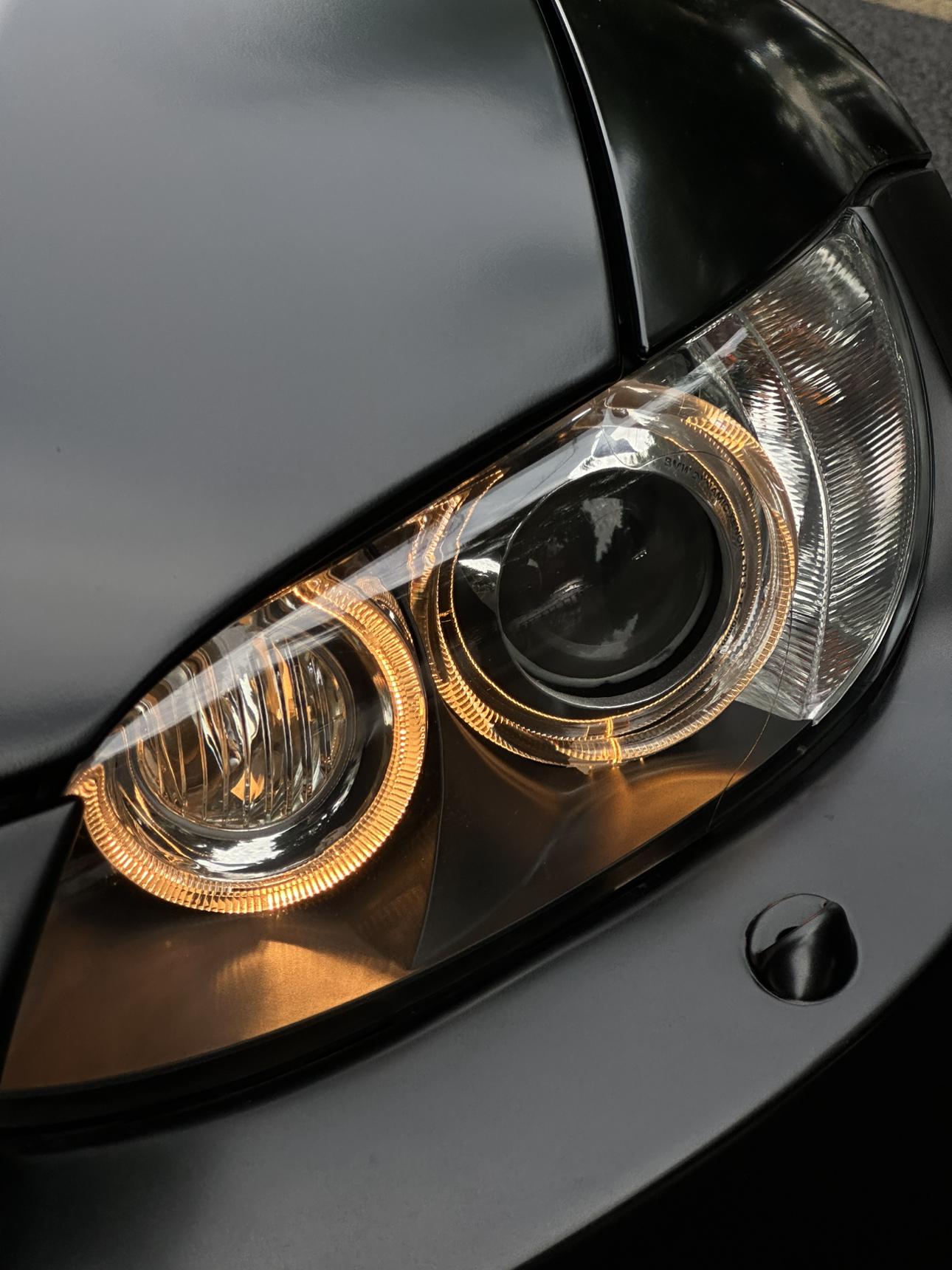 BMW M3 2011 thumb 4